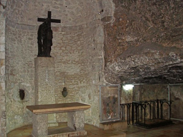  When visiting the Holy Sepulcher, pilgrims can descend the 29 steep steps to the underground Armenian Chapel of St Helena. This was the crypt of the emperor Constantine’s 4th-century basilica and is therefore the oldest complete part of the entire building.