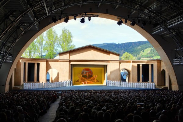 The 42nd Passion Play will start in May 2020. However, preparations for this massive event kicked off back in 2015, with the appointment of the production team, promotion, and decisions about prices, schedules, and other details.